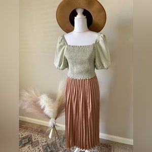 NWT - Crescent Coquette Sage Cropped Princess Puff Smocked Top